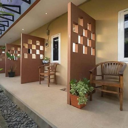 Reddoorz Near Rs Mitra Keluarga Depok Hotel Exterior photo